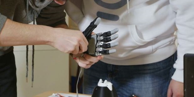 Eksantrik milinden sonra kemik implantına başladılar