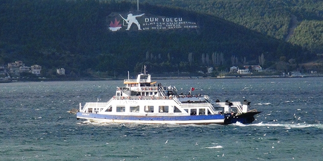 Çanakkale'de bazı feribot seferleri iptal edildi