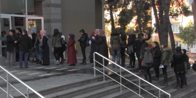 Gaziantep'li öğrenciye 200 TL burs