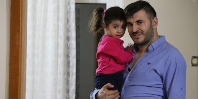 Türkiye'nin ağladığı Esila, babasına kavuştu
