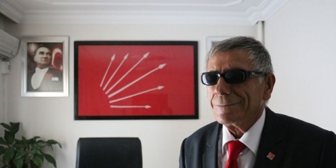 Görme engelli öğretmen CHP Denizli İl Başkanı adayı oldu