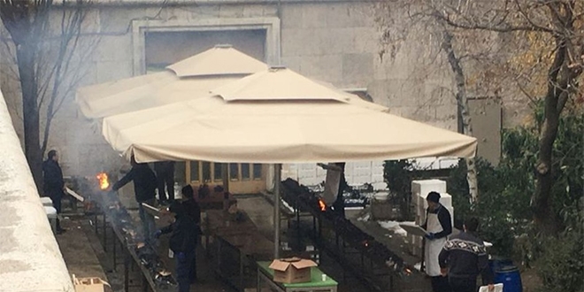Meclis bahçesinde mangallar yakıldı! 1 ton hamsi getirildi