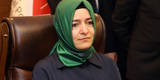 Bakan Kaya: Yükseköğrenim gören insan kaynağını güçlendirmeliyiz