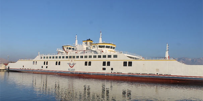 Tatvan-Van arası feribotla 3,5 saate düşüyor