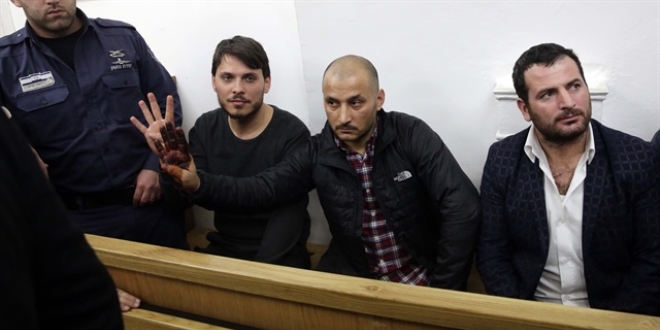 İsrail'in sınır ettiği 2 Türk vatandaşı İstanbul'a geldi