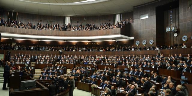 AK Partili vekiller FETÖ'yü anlatacak