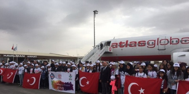 Bitlisli bin 176 öğrenci Antalya'yı gezdi