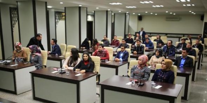 Şanlıurfa'da 20 üniversiteli belediyede iş başı yaptı