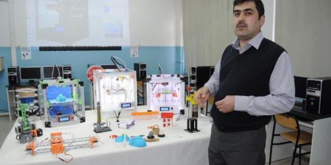 Çorum'da lise öğrencileri, 3D yazıcı yaptı