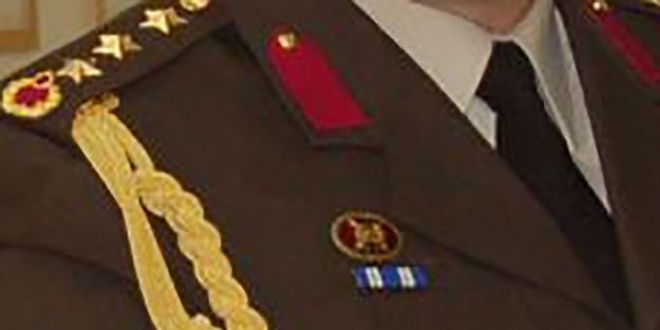 Talimatlara uyan rütbeliler, örgütçe yükseltiliyordu