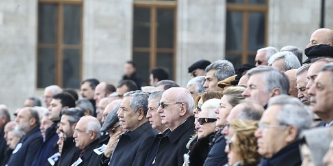 Eski bakan Külahlı için TBMM'de cenaze töreni düzenlendi