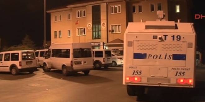 Adana'da polis karakolu'nun yaknnda patlama