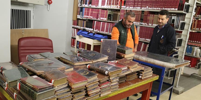 İÜ'nün çöpe atılan kitapları araştırmacıların hizmetinde