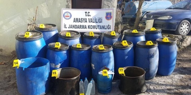 Amasya'da 3 bin 291 litre kaçak içki ele geçirildi