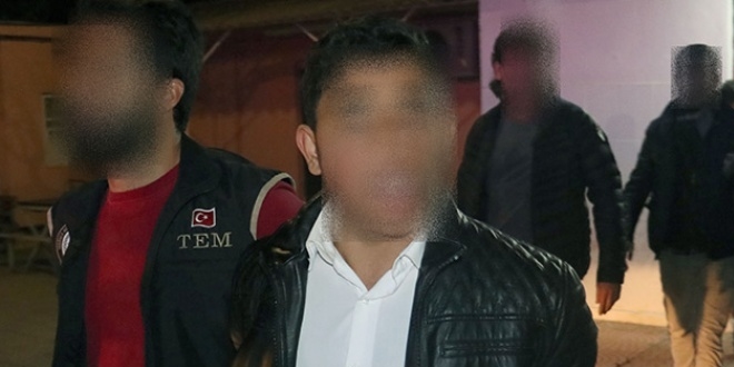 Polis karakoluna EYP atan bir kii tutukland