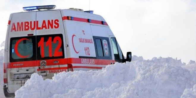 112 ekipleri yeni yılı görevleri başında karşılıyor