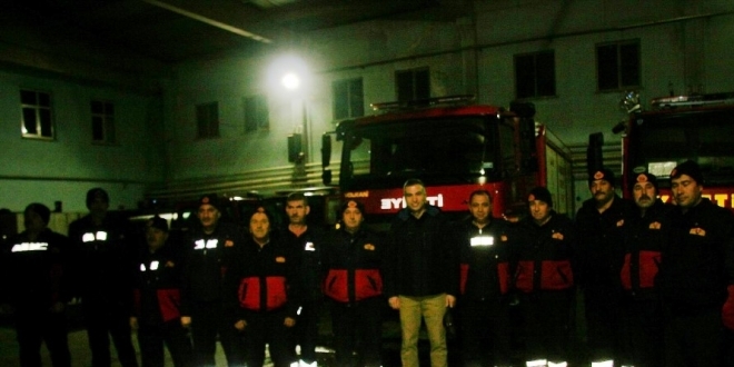 Yeni yılı görevlerinin başında karşıladılar