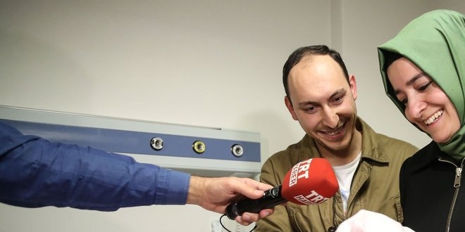 Bakan Kaya'dan yeni yılın ilk bebeğine ziyaret