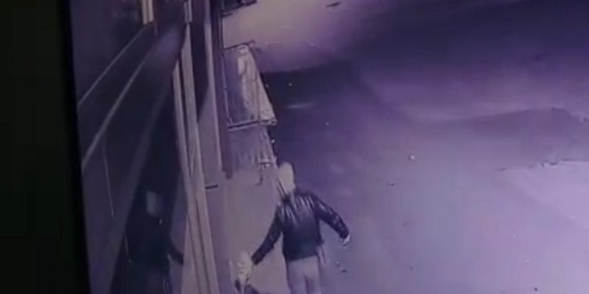 Dayısının dükkanını kundaklarken kameralara yakalandı
