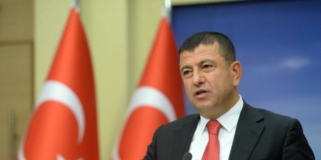 'Emekçinin 42 ayda araba alacağını övünerek söyleyebiliyorlar'