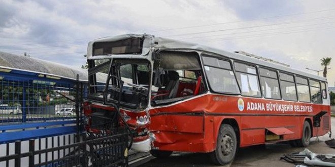Kadın belediye otobüsü şoförü kadro beklerken kovuldu