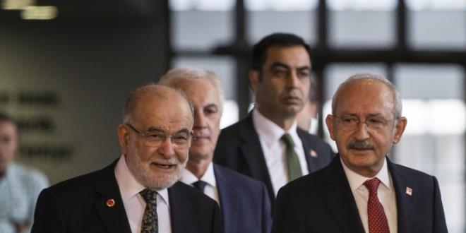 Saadet Partisinden CHP'ye 'uyum yasası' ziyareti