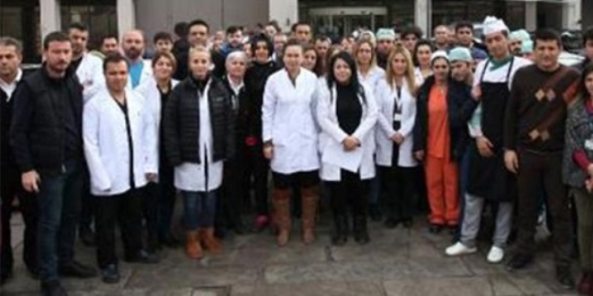 Taşeron sağlık çalışanlarından 'kadro' eylemi
