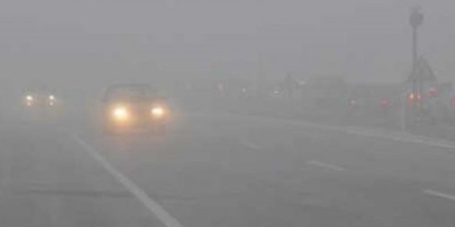 Ağrı'da yoğun sis trafik akışını olumsuz etkiledi