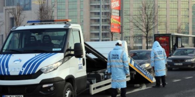 Yolda kalan sürücülere İBB'den ucretsiz çekici
