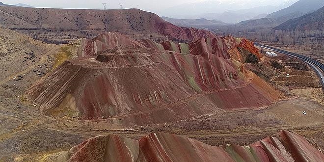 Doğu'nun 'gökkuşağı tepeleri' turizme kazandırılacak