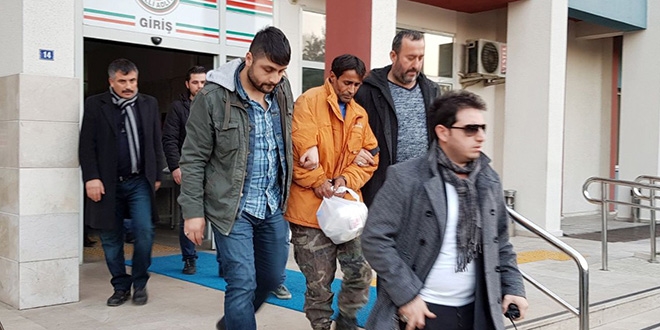 24 yıl sonra suçlarını itiraf eden baba oğul tutuklandı