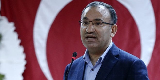 Bozdağ: FETÖ'cü teröristler ABD'de suç üstü yakalandı