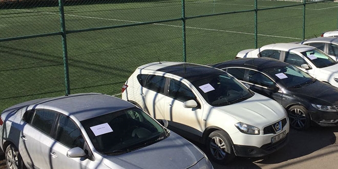 Kiraladıkları otomobilleri önce sattılar, sonra çaldılar
