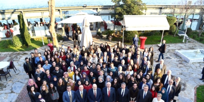 Bilim adamı olacak öğrencilerin referansı: YÖK Başkanı
