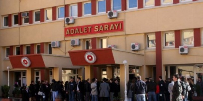 Antalya'da gzaltna alnan 10 askeri personel adliyede