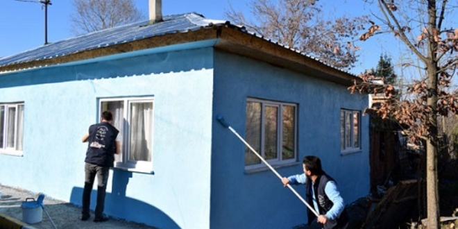 'Alo Evlat Hatt' ekibi 80 yandaki kadnn evini yeniledi