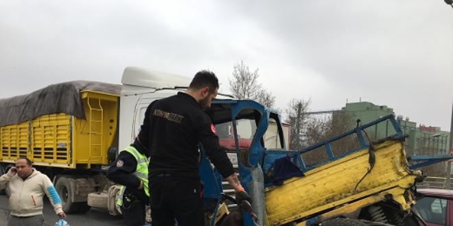 Konya'da trafik kazalar: 1 l, 2 yaral