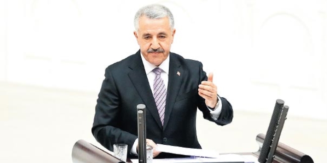 Engellenen sitelerin tamamına yakını ahlaka aykırı yayınlar