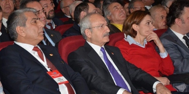'Demokrasiden yana olan bütün güçler ses çıkarmalı'