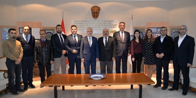 Uludağ Üniv. başarılı öğrencileri aylık 500 lira burs verecek