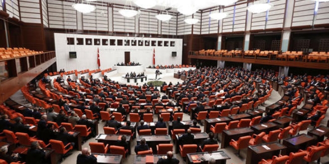 Vali ve kaymakamların yetkileri azalacak