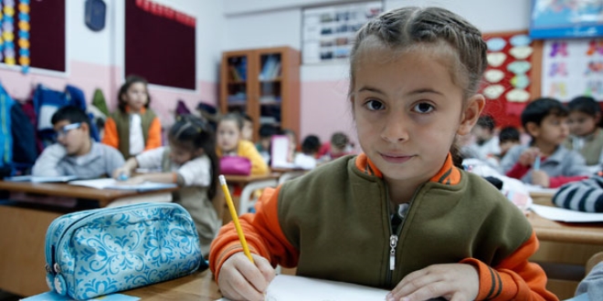 Minik Ecrin'in iyiliği örnek oldu