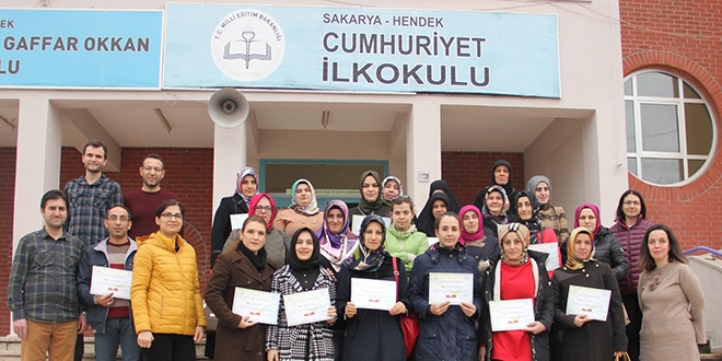 Veliler, çocukları için kitap okudu