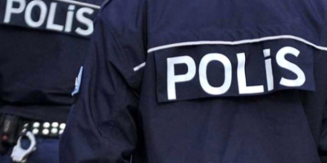 Yalova'da iki polis, fuhuşa teşvik suçundan tutuklandı