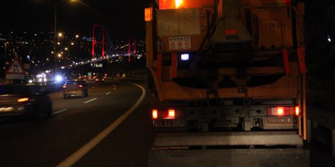 İstanbul'da kar yağışı hazırlı devam ediyor