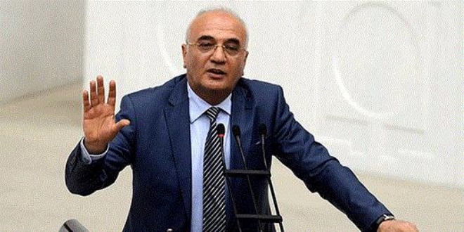 Yardımcı doçentlik kalkıyor