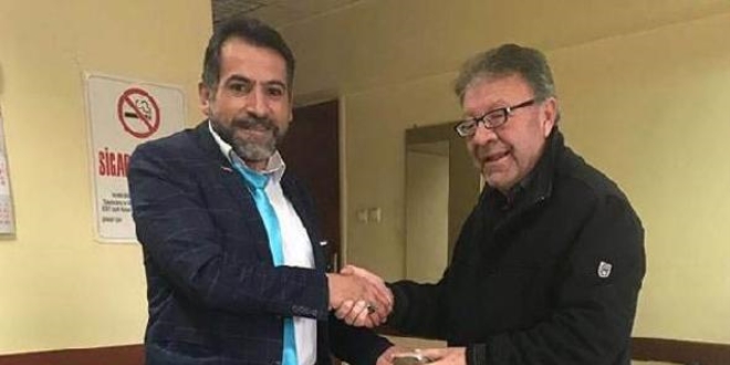Otobüs şoförü bulduğu parayı sahibine teslim etti
