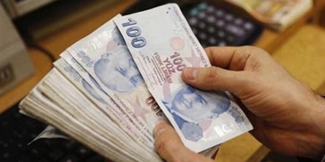 30 yıldan fazla hizmeti olan emekliler ikramiyelerini aldı