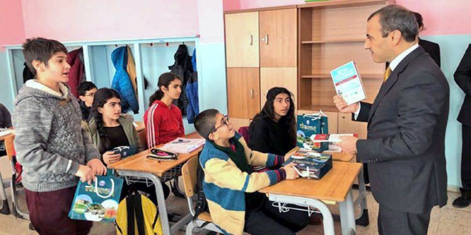 Tunceli Valisinden öğrencilere 20 bin kitap