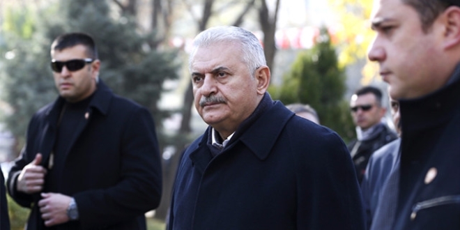 Başbakan, Çanakkale Valiliği'ni ziyaret etti